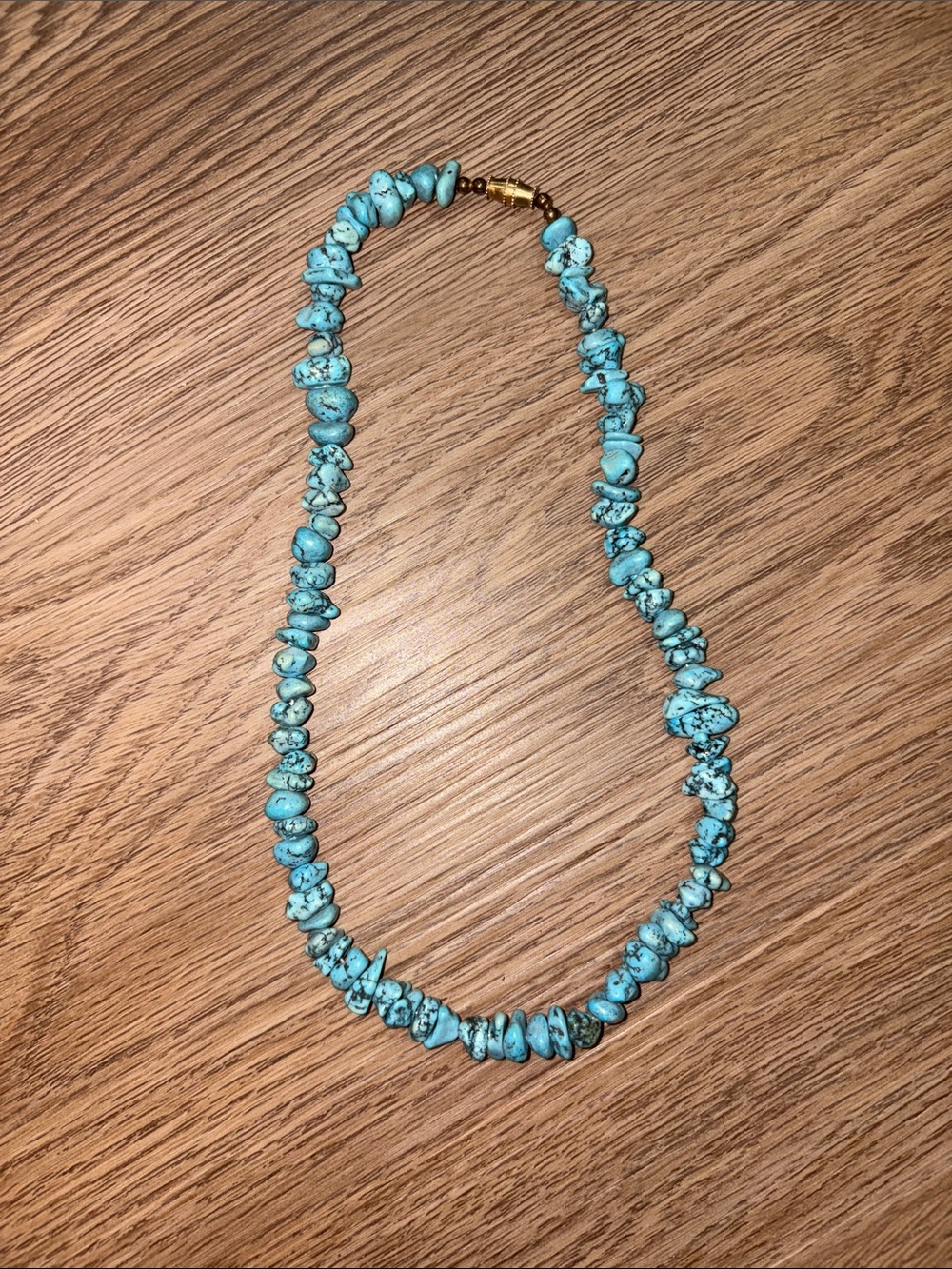 19-Turquoise Chip Bead choker- vintage Fashion Jewelry